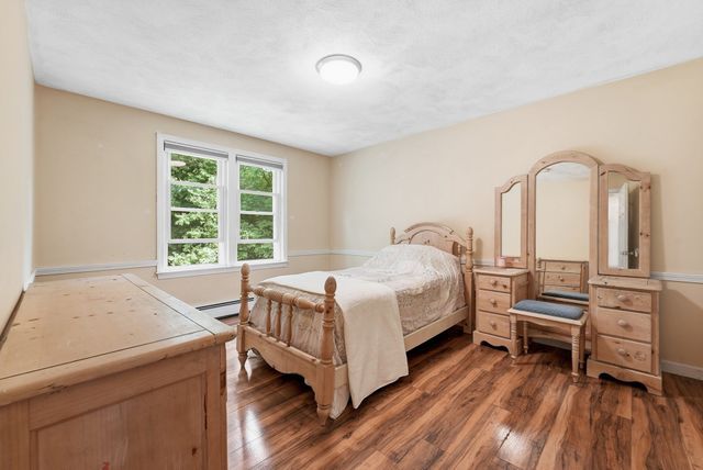 144 Hill St, Concord, MA 01742