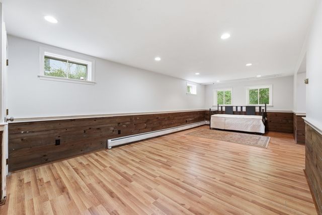 144 Hill St, Concord, MA 01742