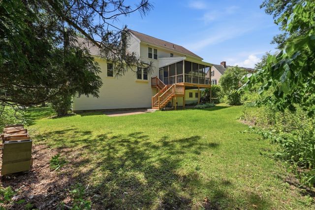 144 Hill St, Concord, MA 01742