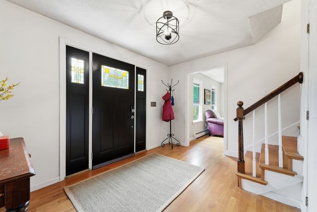144 Hill St, Concord, MA 01742