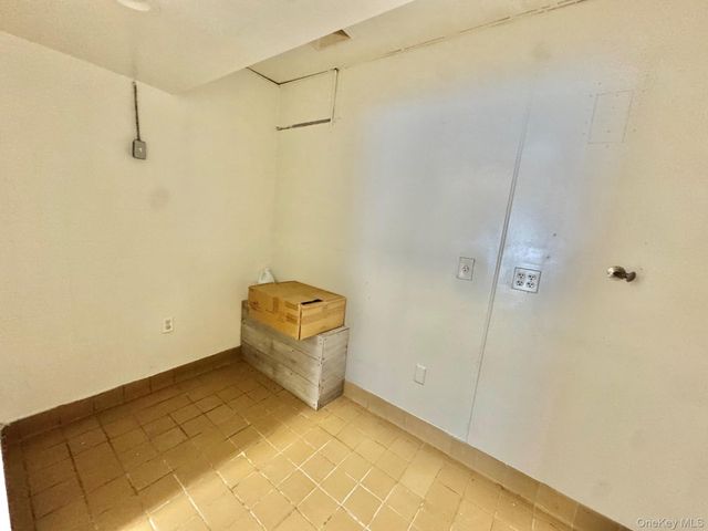 75-11 75-13 METROPOLITAN Avenue, Middle Village, NY 11378
