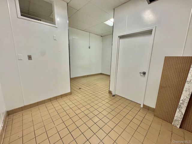 75-11 75-13 METROPOLITAN Avenue, Middle Village, NY 11378