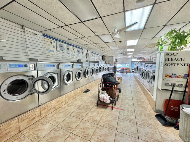75-11 75-13 METROPOLITAN Avenue, Middle Village, NY 11378
