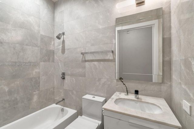 18501 Collins Avenue 2301, Sunny Isles Beach, FL 33160