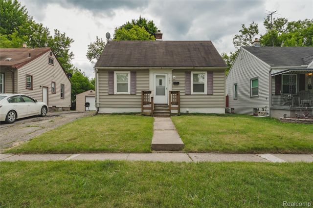 582 Lebaron Avenue, Pontiac, MI 48340