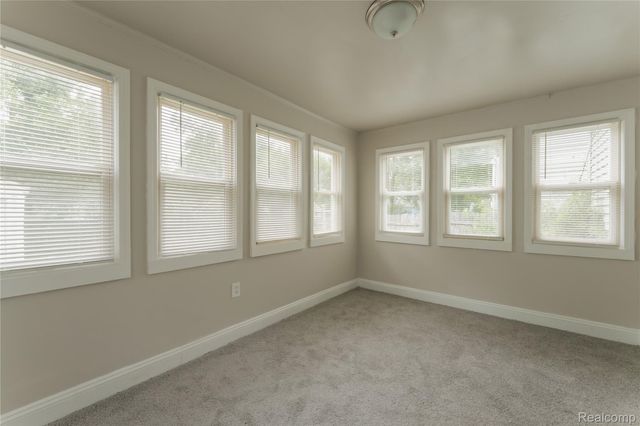 582 Lebaron Avenue, Pontiac, MI 48340