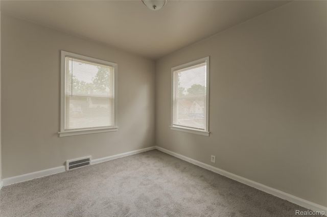 582 Lebaron Avenue, Pontiac, MI 48340