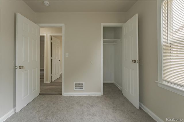 582 Lebaron Avenue, Pontiac, MI 48340