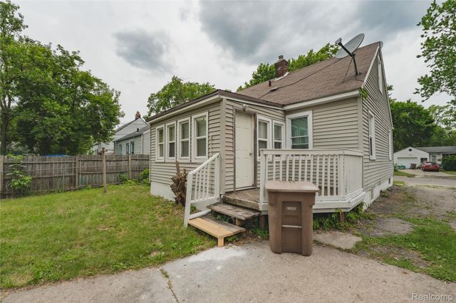 582 Lebaron Avenue, Pontiac, MI 48340