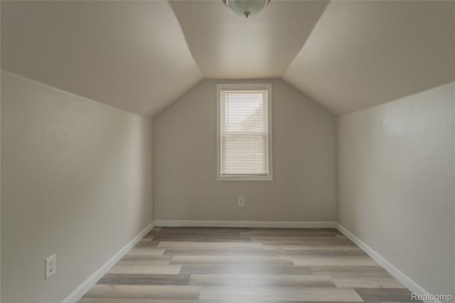 582 Lebaron Avenue, Pontiac, MI 48340