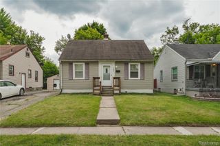 582 Lebaron Avenue, Pontiac, MI 48340
