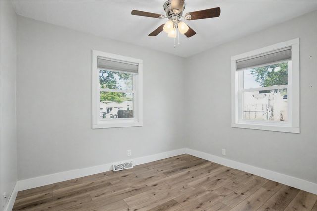 1600 23rd St NW, Cedar Rapids, IA 52405