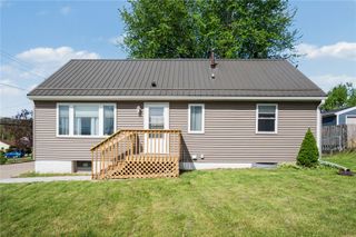 1600 23rd St NW, Cedar Rapids, IA 52405
