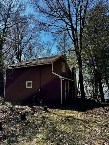 4667 N Lakeshore Drive, Mears, MI 49436