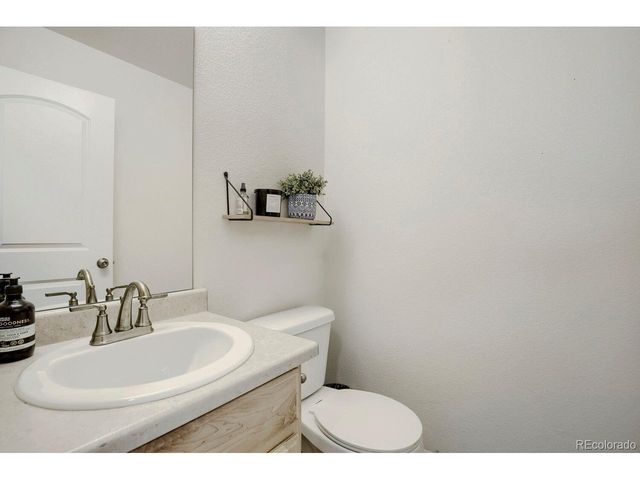 10300 18th St, Greeley, CO 80634