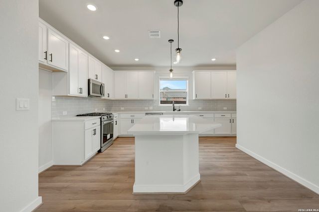 5930 Edna, New Braunfels, TX 78130