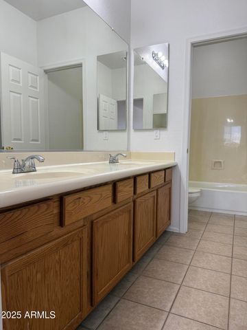 6813 S 55TH Lane, Laveen, AZ 85339