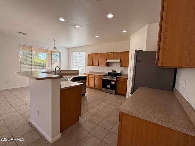 6813 S 55TH Lane, Laveen, AZ 85339