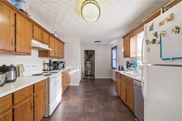 12 Bradford SW Drive, Cartersville, GA 30120