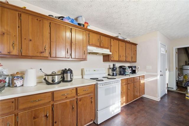 12 Bradford SW Drive, Cartersville, GA 30120