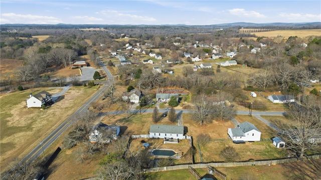 12 Bradford SW Drive, Cartersville, GA 30120