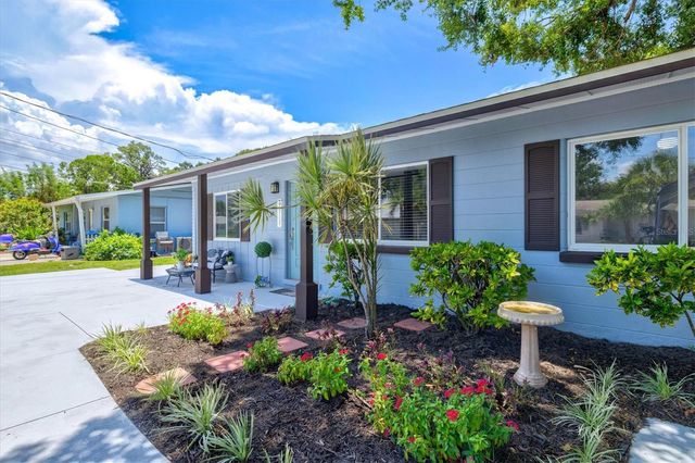 2432 ASPINWALL STREET, Sarasota, FL 34237