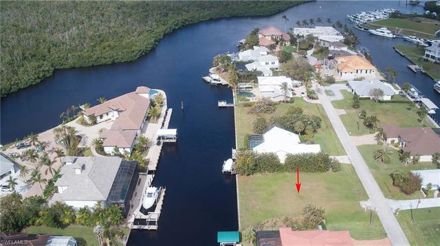 126 Montrose DR, Fort Myers, FL 33919