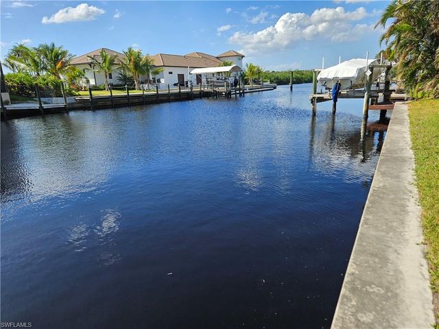 126 Montrose DR, Fort Myers, FL 33919