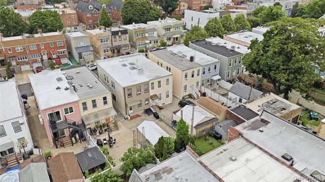 66-28 75th Street, Middle Village, NY 11379