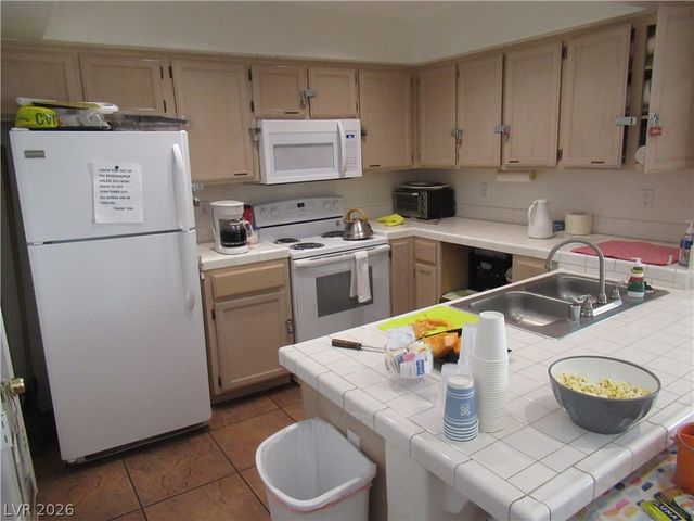2725 South Nellis Boulevard 1020, Las Vegas, NV 89121