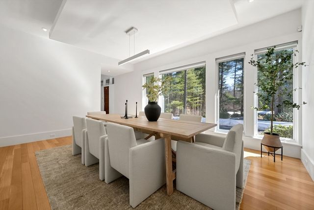 11 Winthrop Circle, Weston, MA 02493