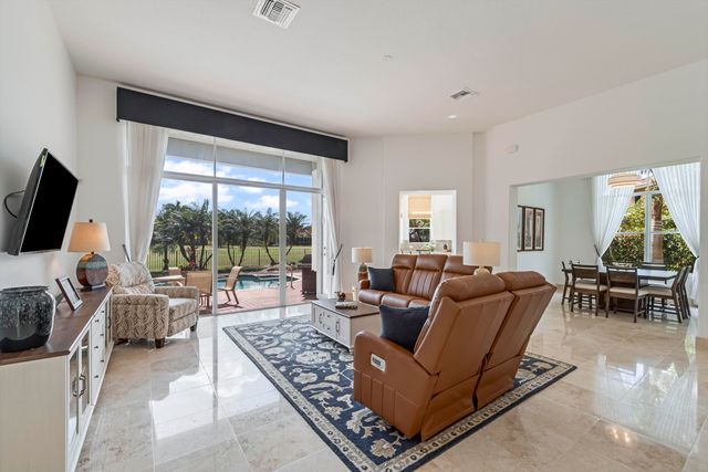 8387 Ironhorse Court, West Palm Beach, FL 33412