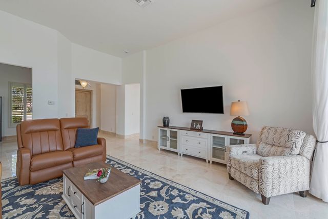 8387 Ironhorse Court, West Palm Beach, FL 33412