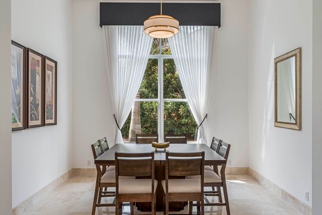 8387 Ironhorse Court, West Palm Beach, FL 33412