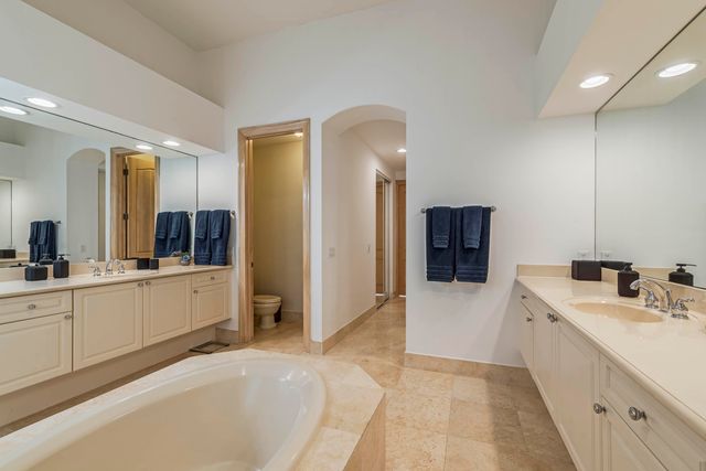 8387 Ironhorse Court, West Palm Beach, FL 33412