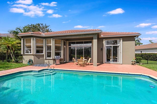 8387 Ironhorse Court, West Palm Beach, FL 33412