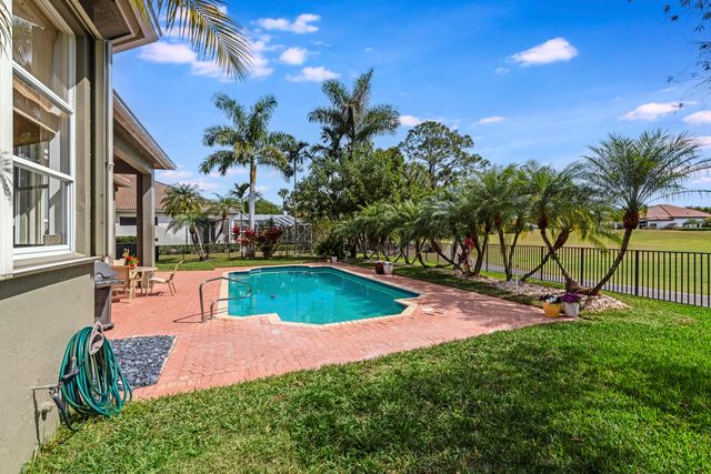 8387 Ironhorse Court, West Palm Beach, FL 33412