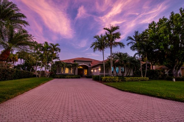 8387 Ironhorse Court, West Palm Beach, FL 33412