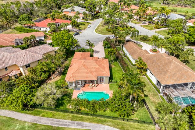 8387 Ironhorse Court, West Palm Beach, FL 33412