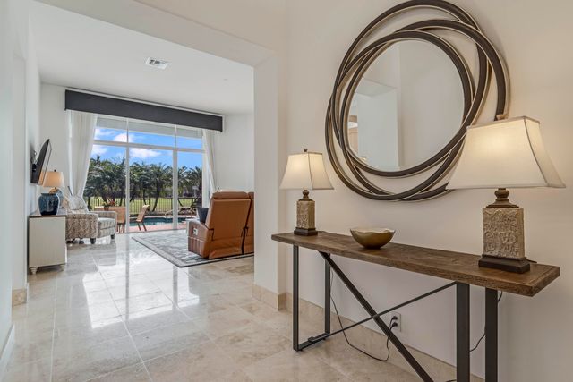 8387 Ironhorse Court, West Palm Beach, FL 33412