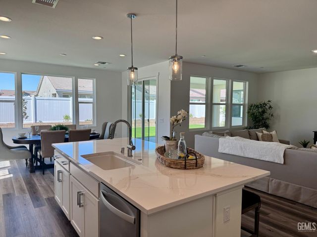 14607 Littonham Way, Bakersfield, CA 93311