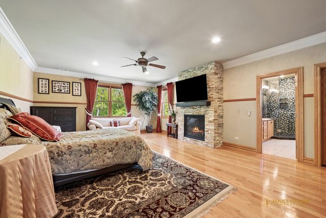 4806 Preserve Parkway, Long Grove, IL 60047