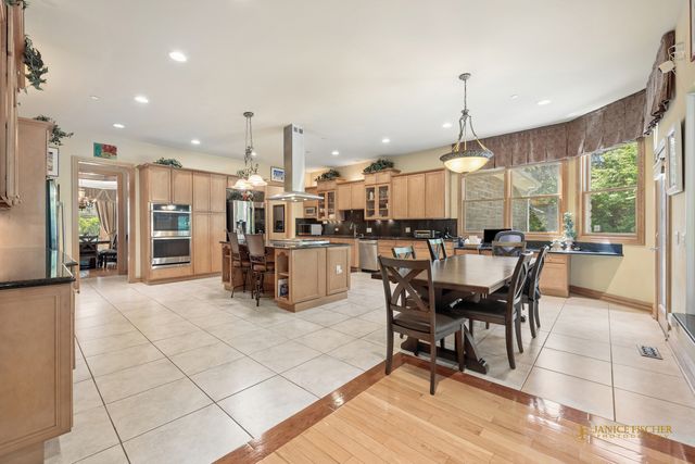4806 Preserve Parkway, Long Grove, IL 60047
