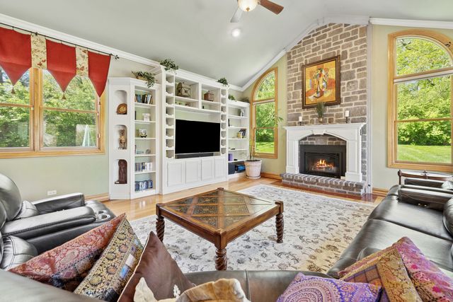 4806 Preserve Parkway, Long Grove, IL 60047
