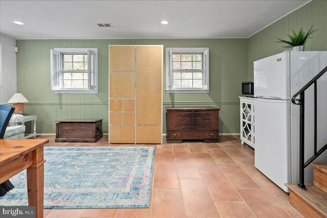 802 CABIN JOHN PKWY, Rockville, MD 20852