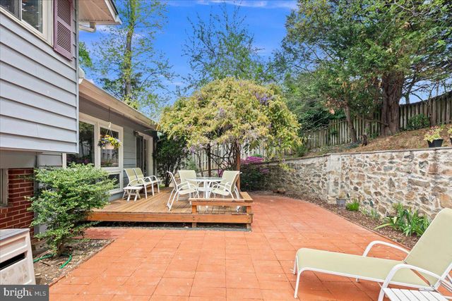 802 CABIN JOHN PKWY, Rockville, MD 20852