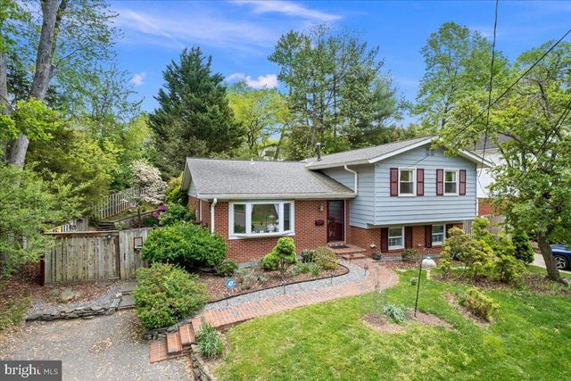 802 CABIN JOHN PKWY, Rockville, MD 20852
