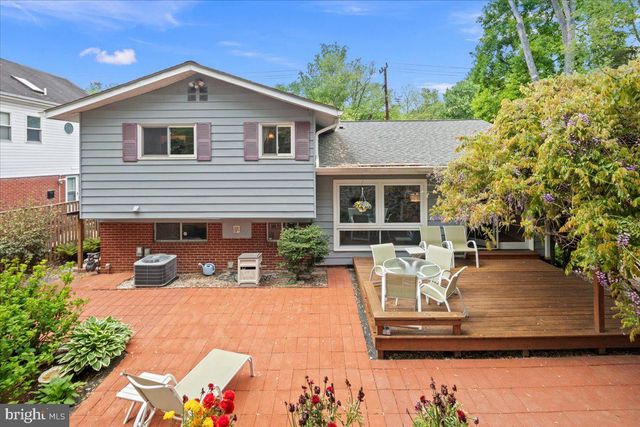 802 CABIN JOHN PKWY, Rockville, MD 20852