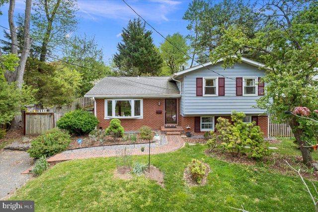 802 CABIN JOHN PKWY, Rockville, MD 20852