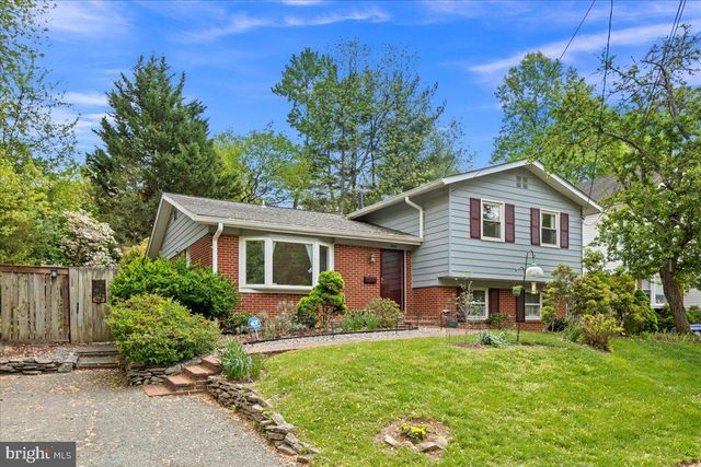802 CABIN JOHN PKWY, Rockville, MD 20852